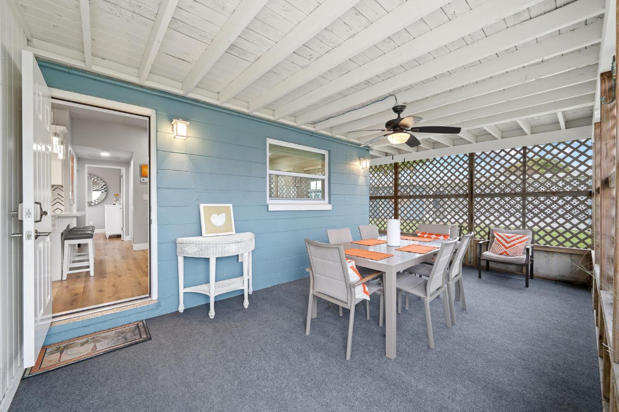 Midtown Cottage - In The Heart Of ココアビーチ エクステリア 写真